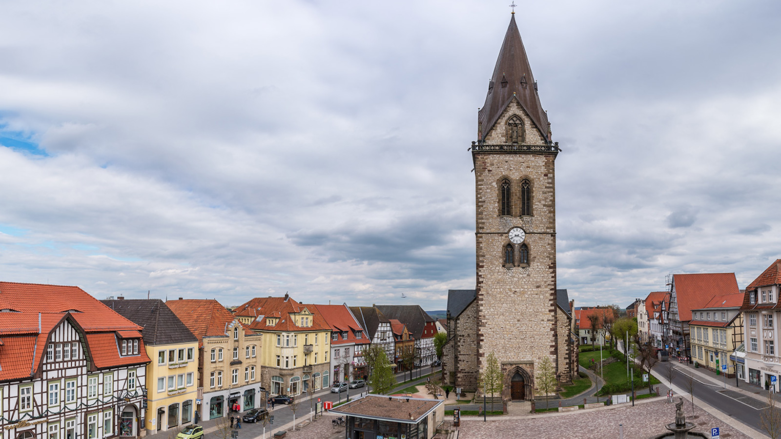 Auf den Spuren des Mittelalters: Altertumsverein lädt zum Kulturtag nach Warburg ein